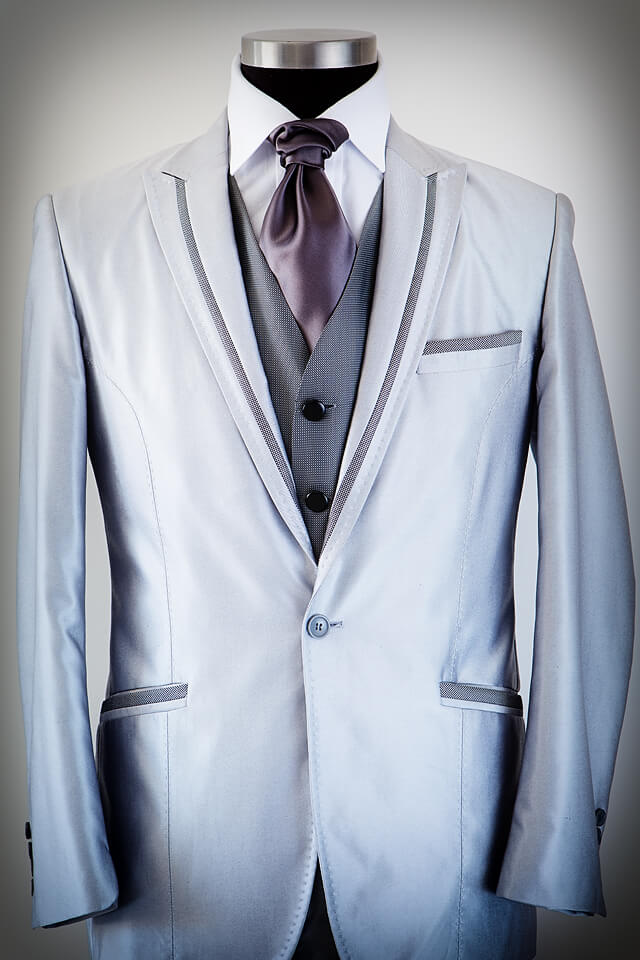 Light Grey suit dark grey trim lapel 006